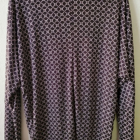 Graphic Print Blouse - Picture 5 of 6